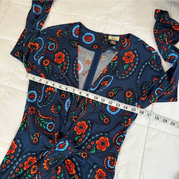 Issa London 100% Silk Plunging Deep V Long Sleeve Paisley Print Dress US 6 - Picture 6 of 8